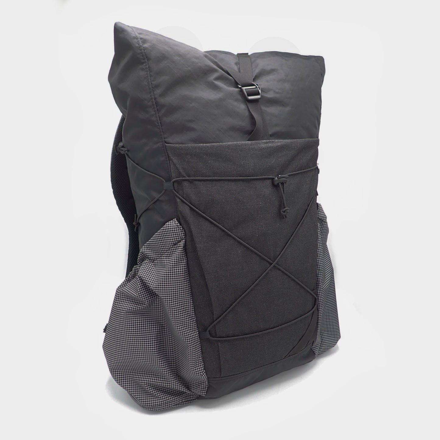 Black EcoPak + Venom Loowit 38 liter ultralight backpack