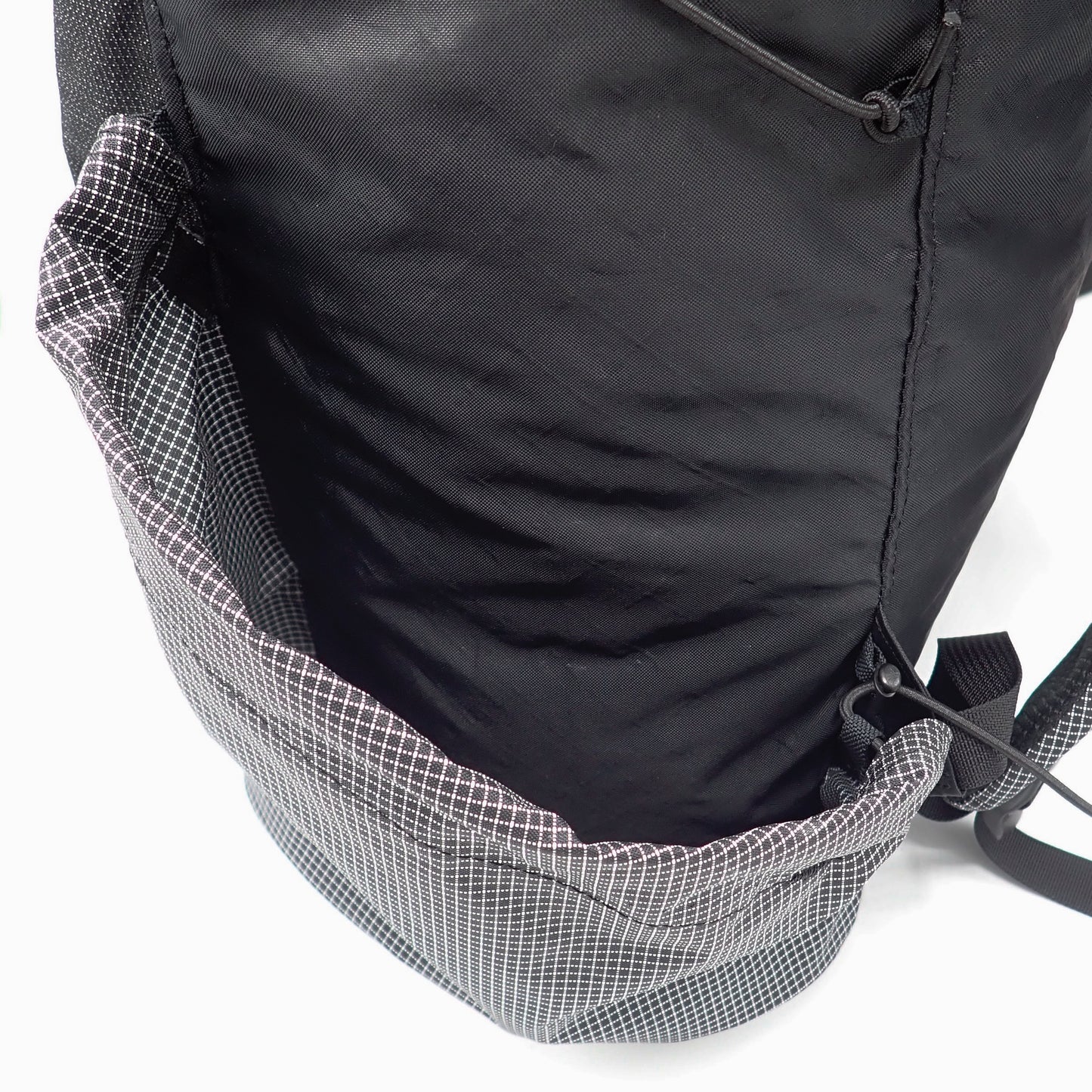 Black EcoPak + Venom gridstop + Venom stretch 38 liter ultralight backpack