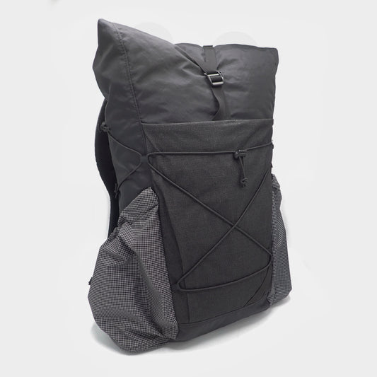 Black EcoPak + Venom Loowit 38 liter ultralight backpack